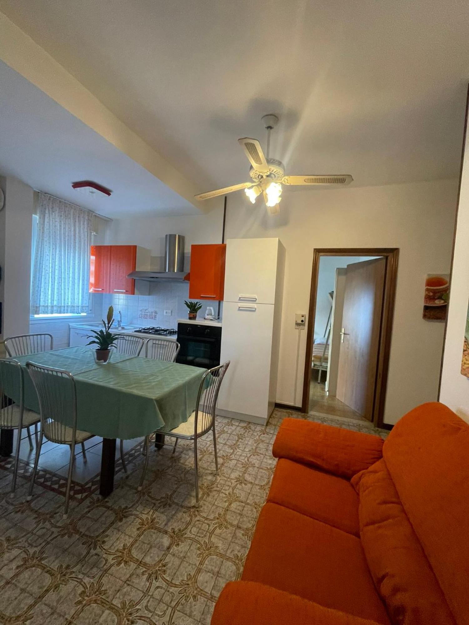 リド・ディ・イエゾロFoscolo Sunset Houseアパートメント エクステリア 写真
