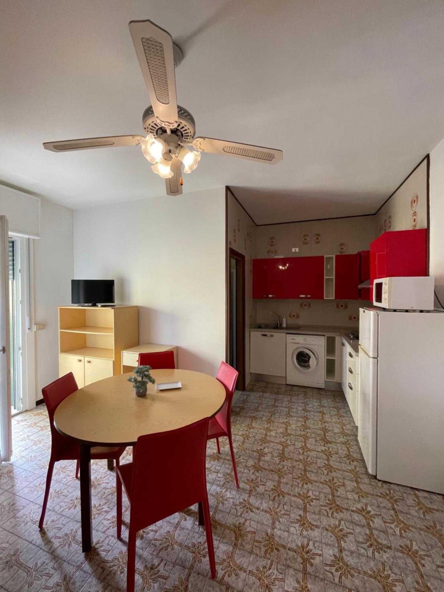 リド・ディ・イエゾロFoscolo Sunset Houseアパートメント エクステリア 写真