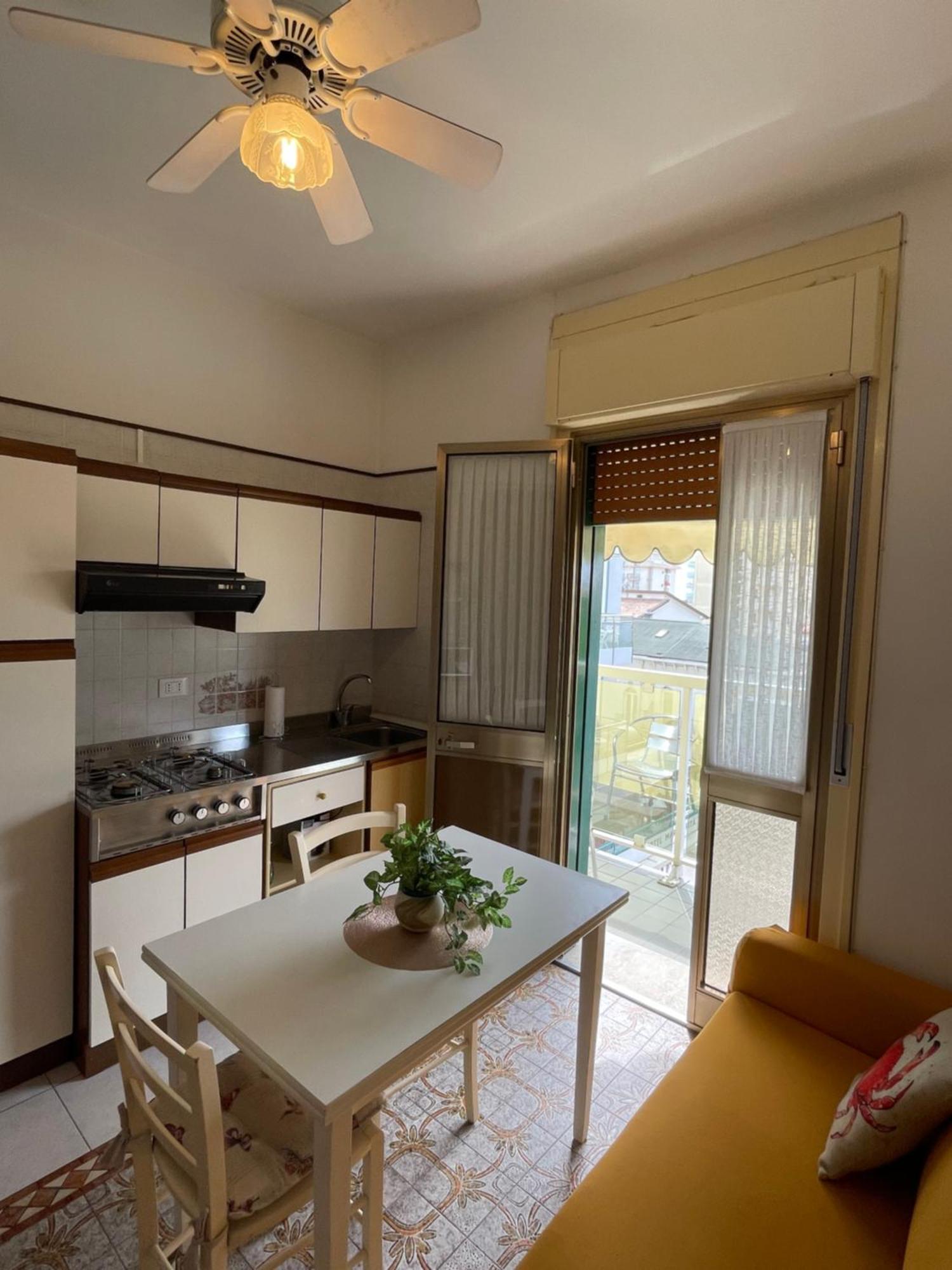 リド・ディ・イエゾロFoscolo Sunset Houseアパートメント エクステリア 写真